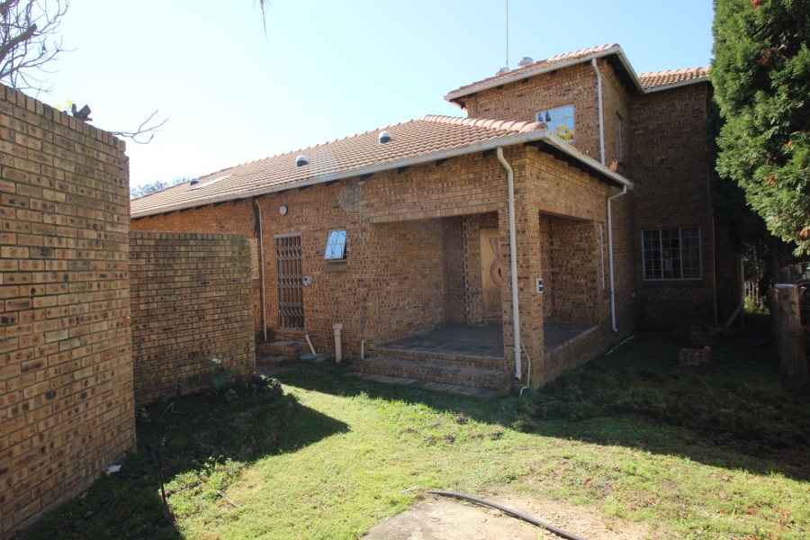 3 Bedroom Property for Sale in Lake Deneysville Free State